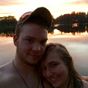 Meet your Posher, Joshua