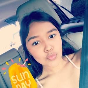 Meet your Posher, Esmeralda