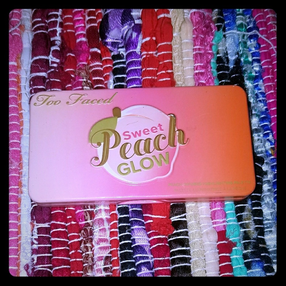 Too faced -TRADED