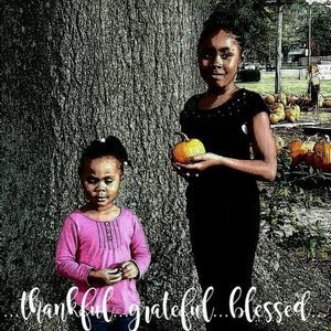 Meet your Posher, Sharon