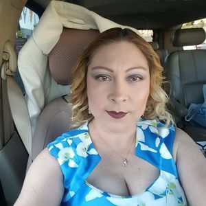 Meet your Posher, Yaneth