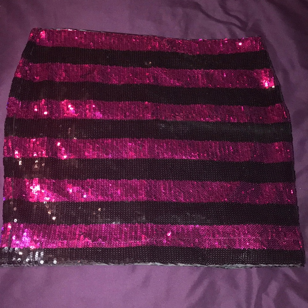 Sequined skirt