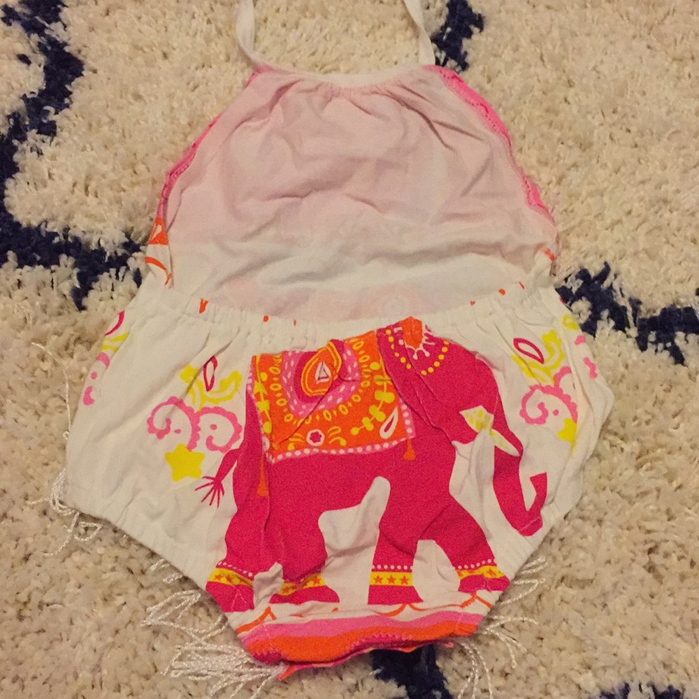 Adorable baby girl romper - Picture 4 of 6