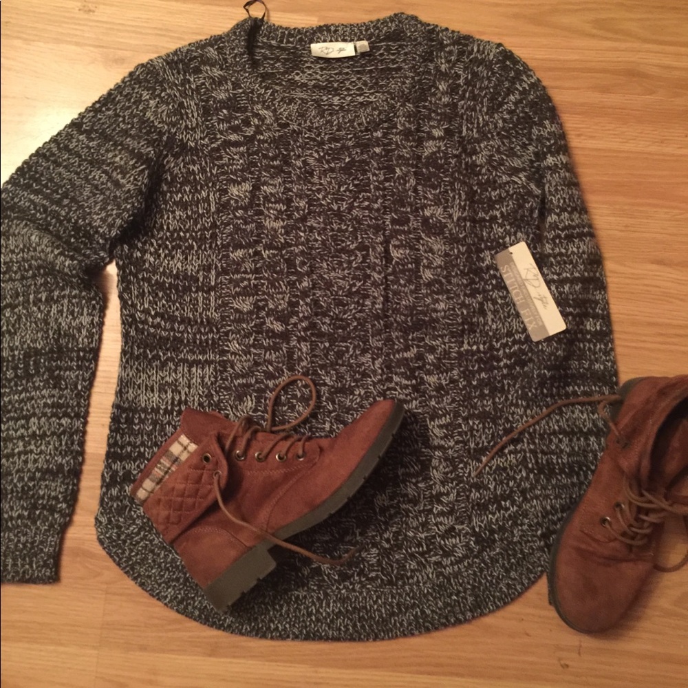 BNWT RD STYLE SWEATER