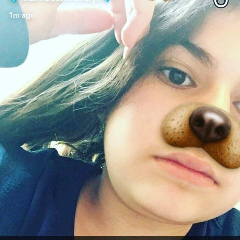 Meet your Posher, Lara