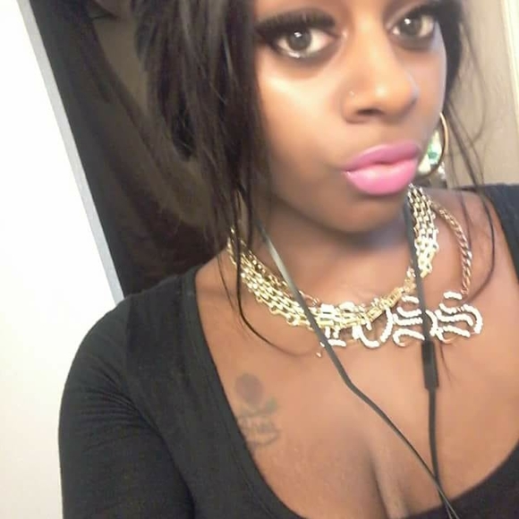 Meet your Posher, Geonni - Picture 1 of 1