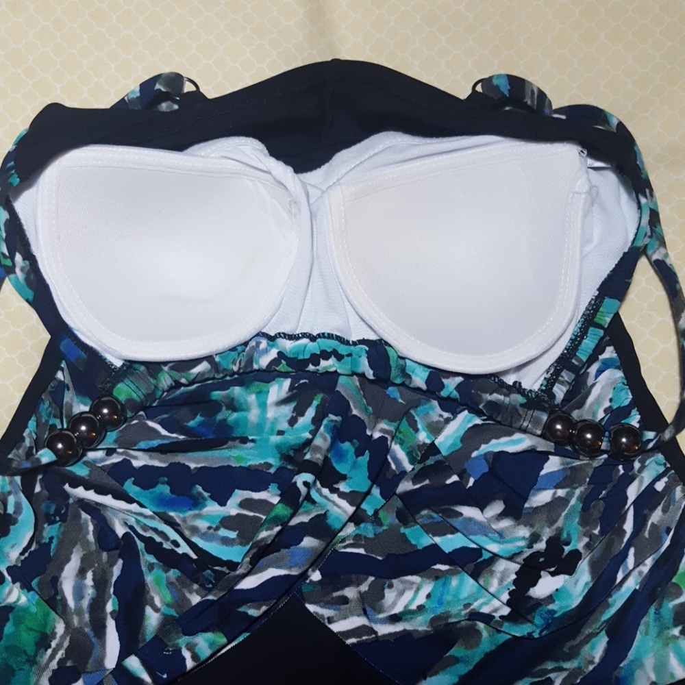 Print One Piece - Picture 3 of 8