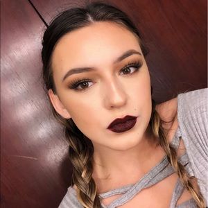 Meet your Posher, Faith