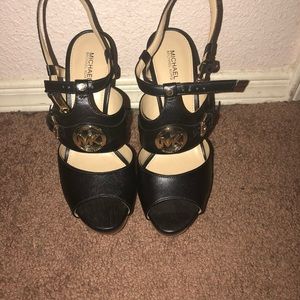 michael kors heels