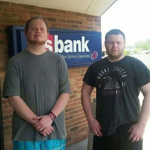 Meet your Posher, Kenneth