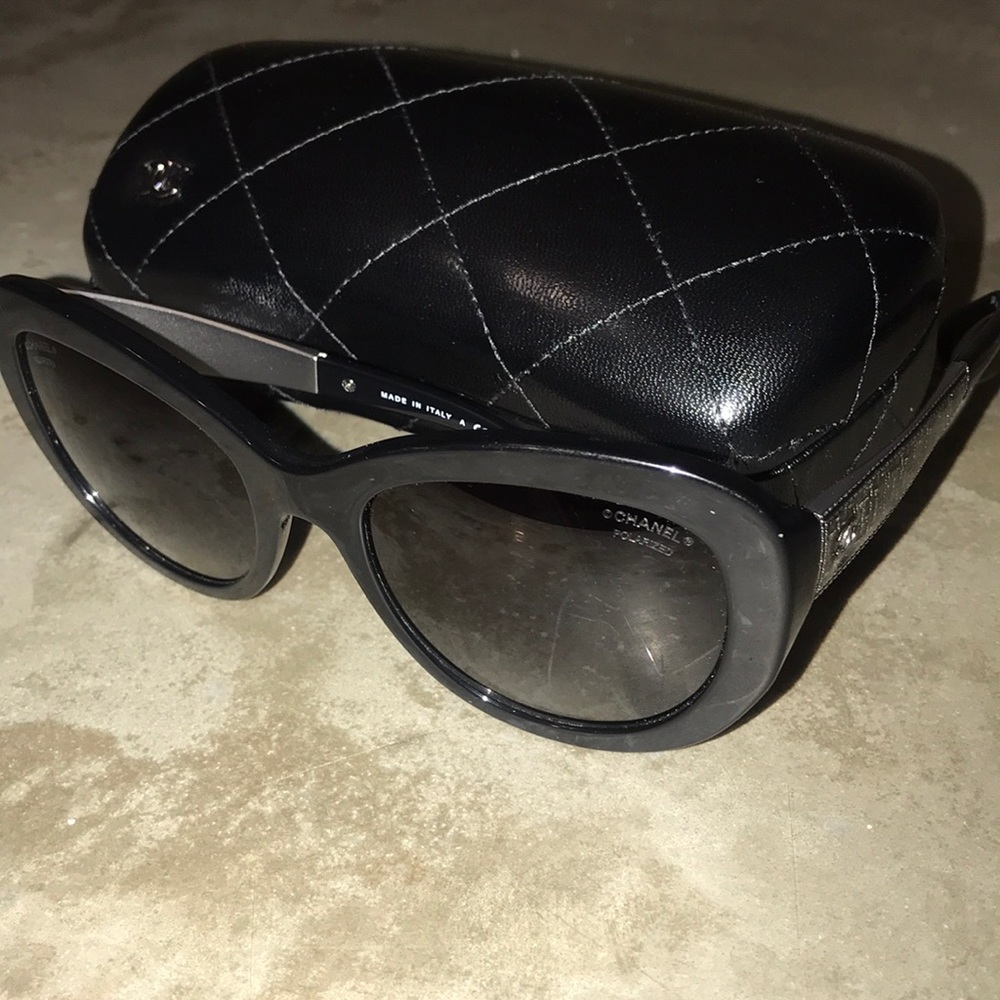 Chanel 5346 Polarized Sunglass - Black