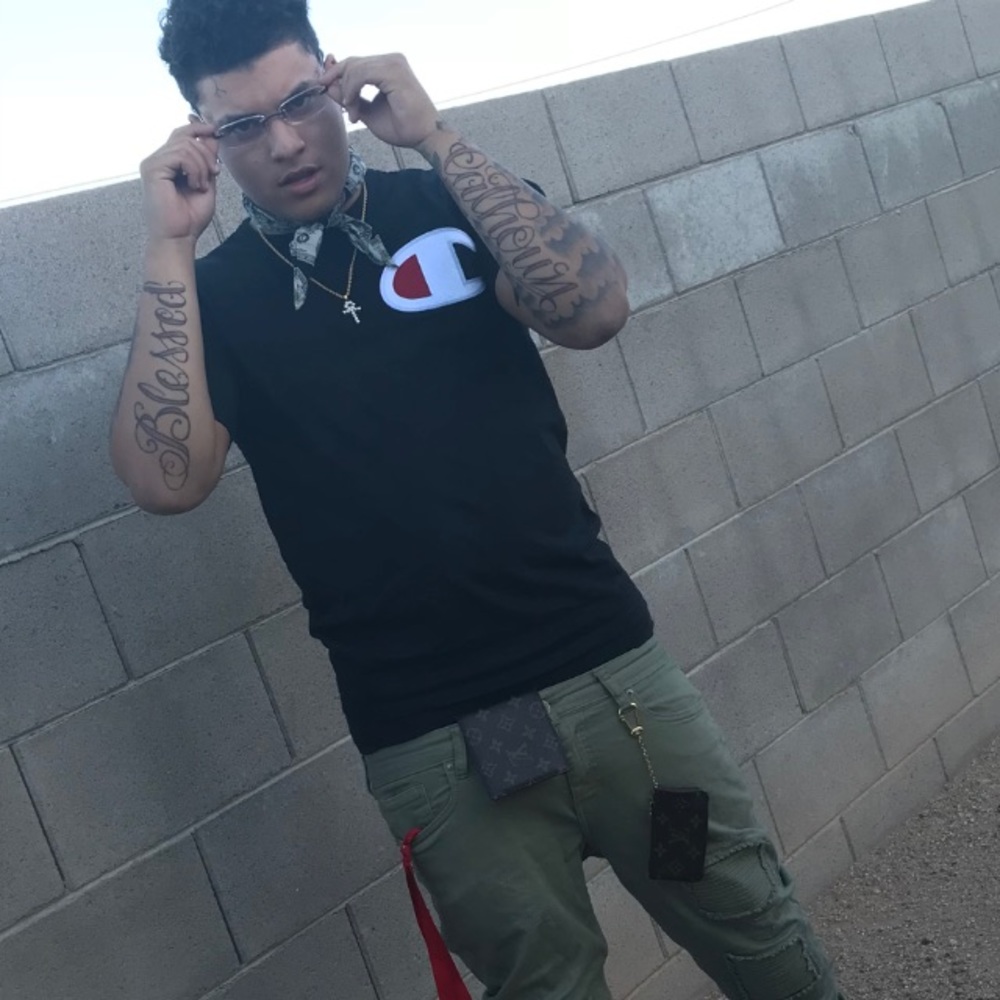 Meet your Posher, Zach