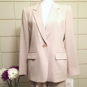Liz Claiborne Tan 2 Piece Suit 10P