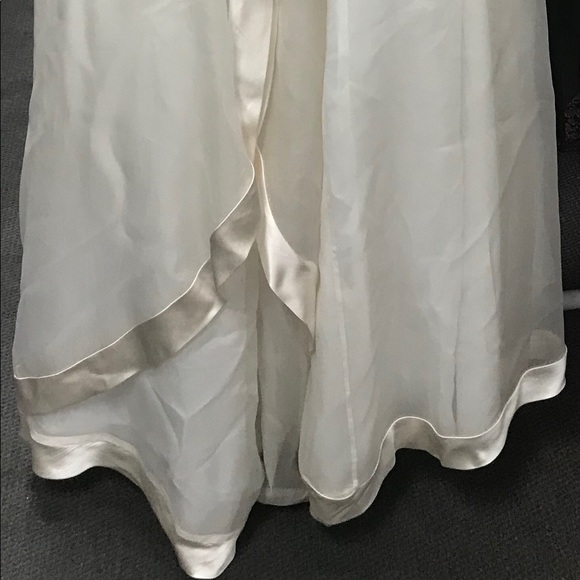 Vintage gown - Picture 1 of 3