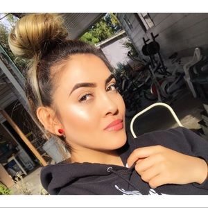 Meet your Posher, Mayra