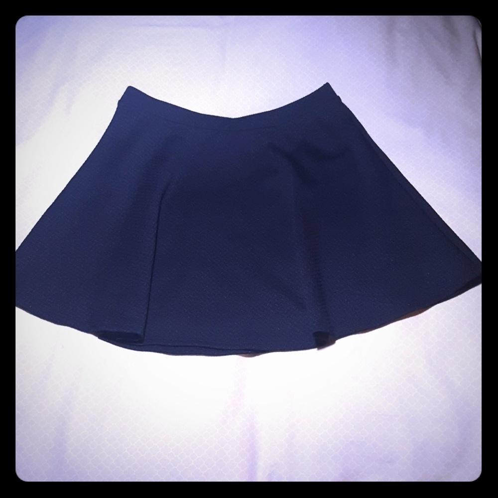 🌹{Forever 21} Black A-Line skirt