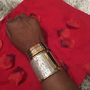 Vince Camuto Hinged Bracelet