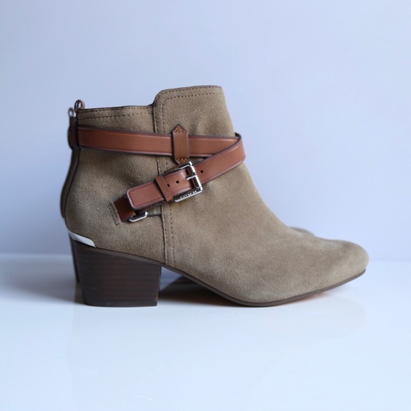 Coach ankle booties. Suede - Picture 3 of 7
