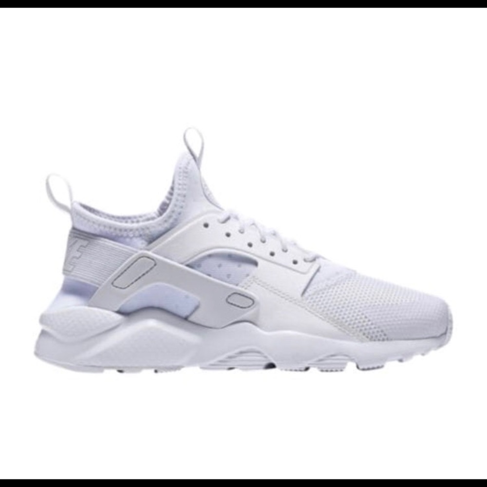 White Nike huarache sneakers