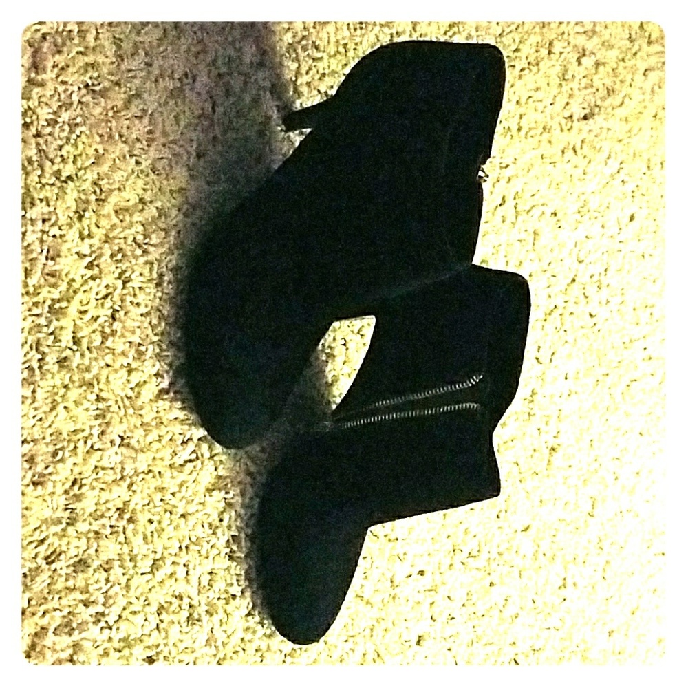 Black Audrey Brooke Booties