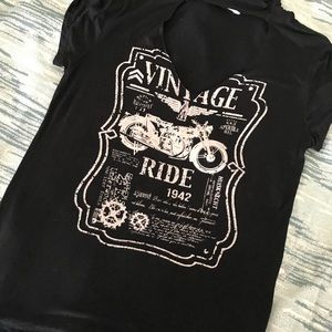 Vintage looking Black T-shirt