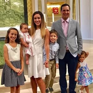 Meet your Posher, Laura