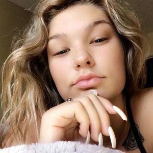 Meet your Posher, Jade