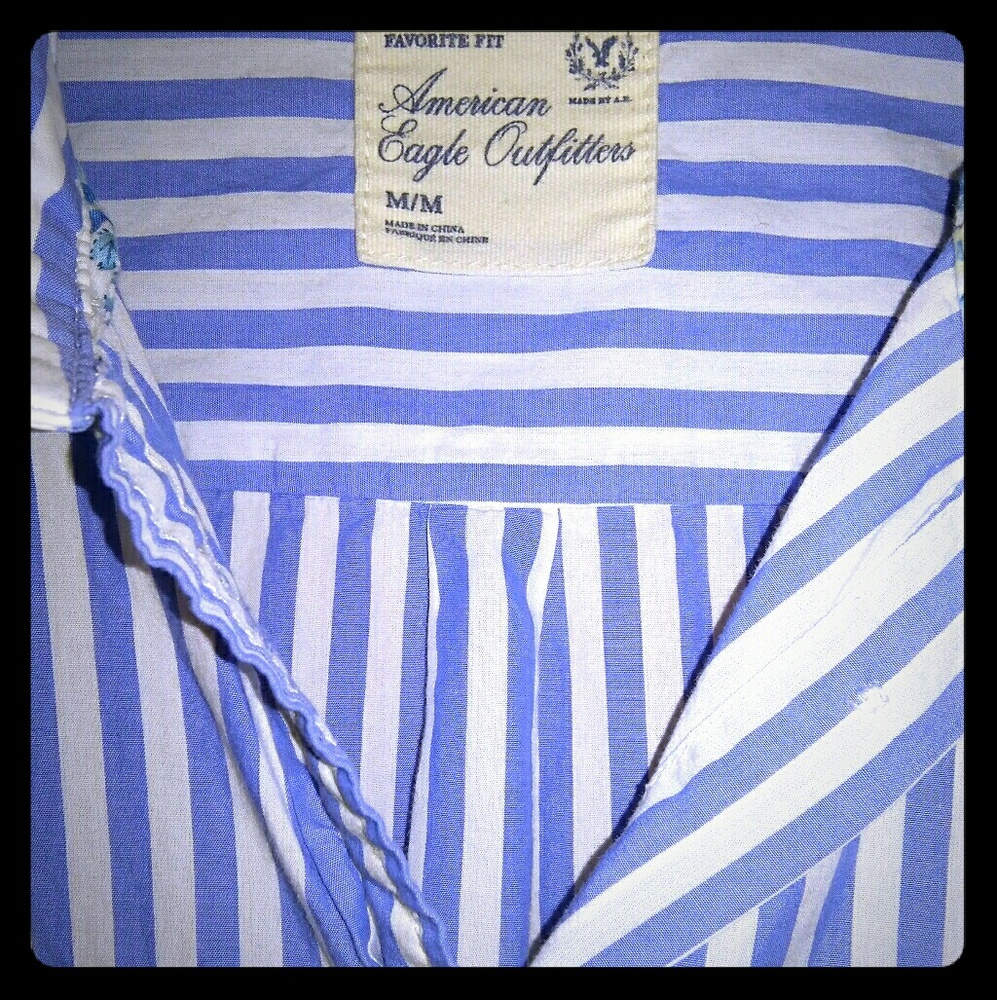 American Eagle button up top