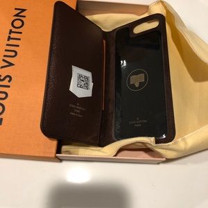 NEW LOUIS VUITTON IPHONE 7 PLUS CASE
