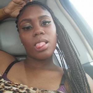 Meet your Posher, Iesha