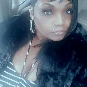 Meet your Posher, Shalon