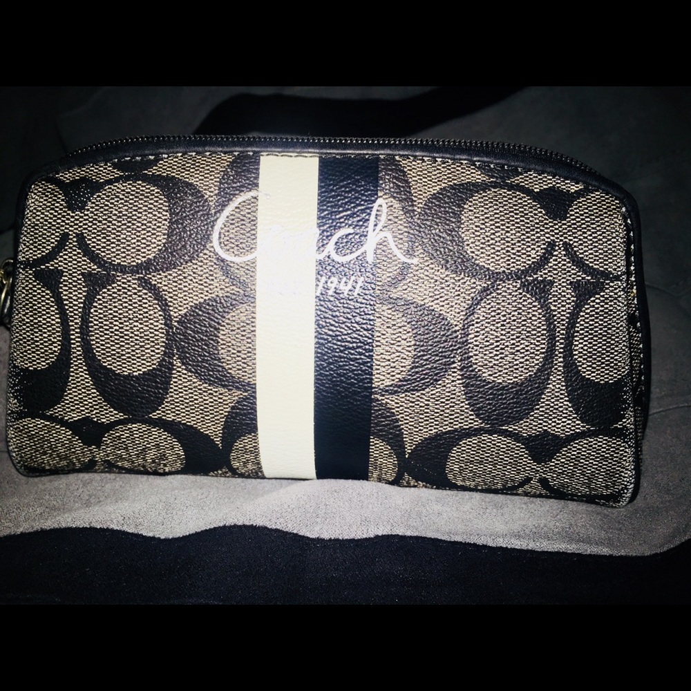 ❌SOLD❌Coach Makeup/Accessories Bag