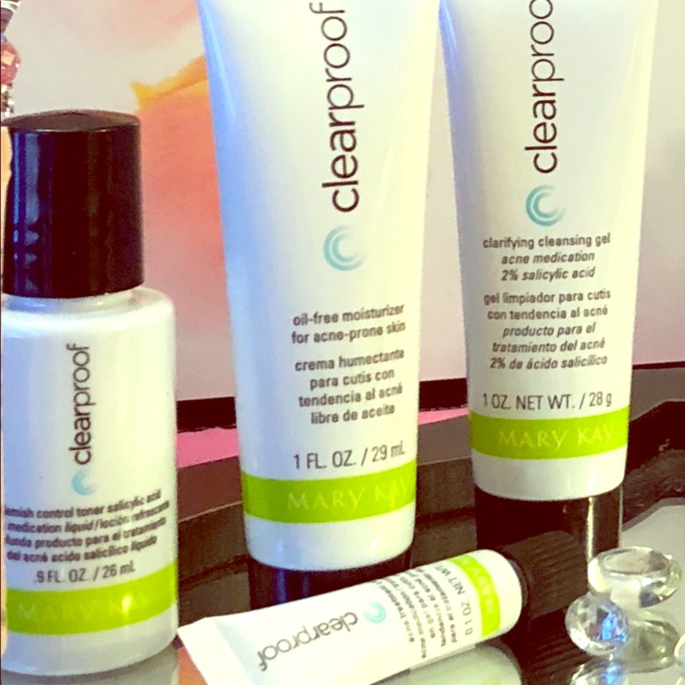 Mary Kay’s acne clear proof system
