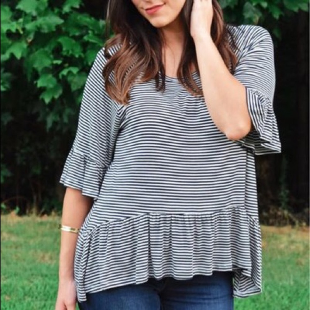 Navy and white striped top w/flutter sleeves