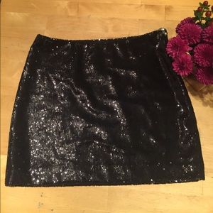 FRENCH CONNECTION:::Two-Tone Sequin Mini Skirt