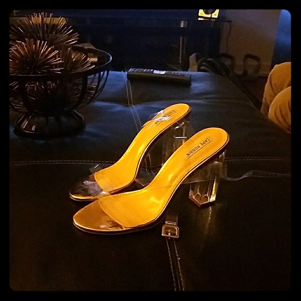 Cape ribbon see through heel