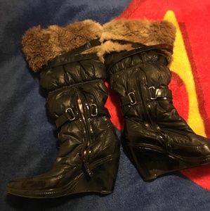 Micheal Kors Black wedge fur trimmed boots