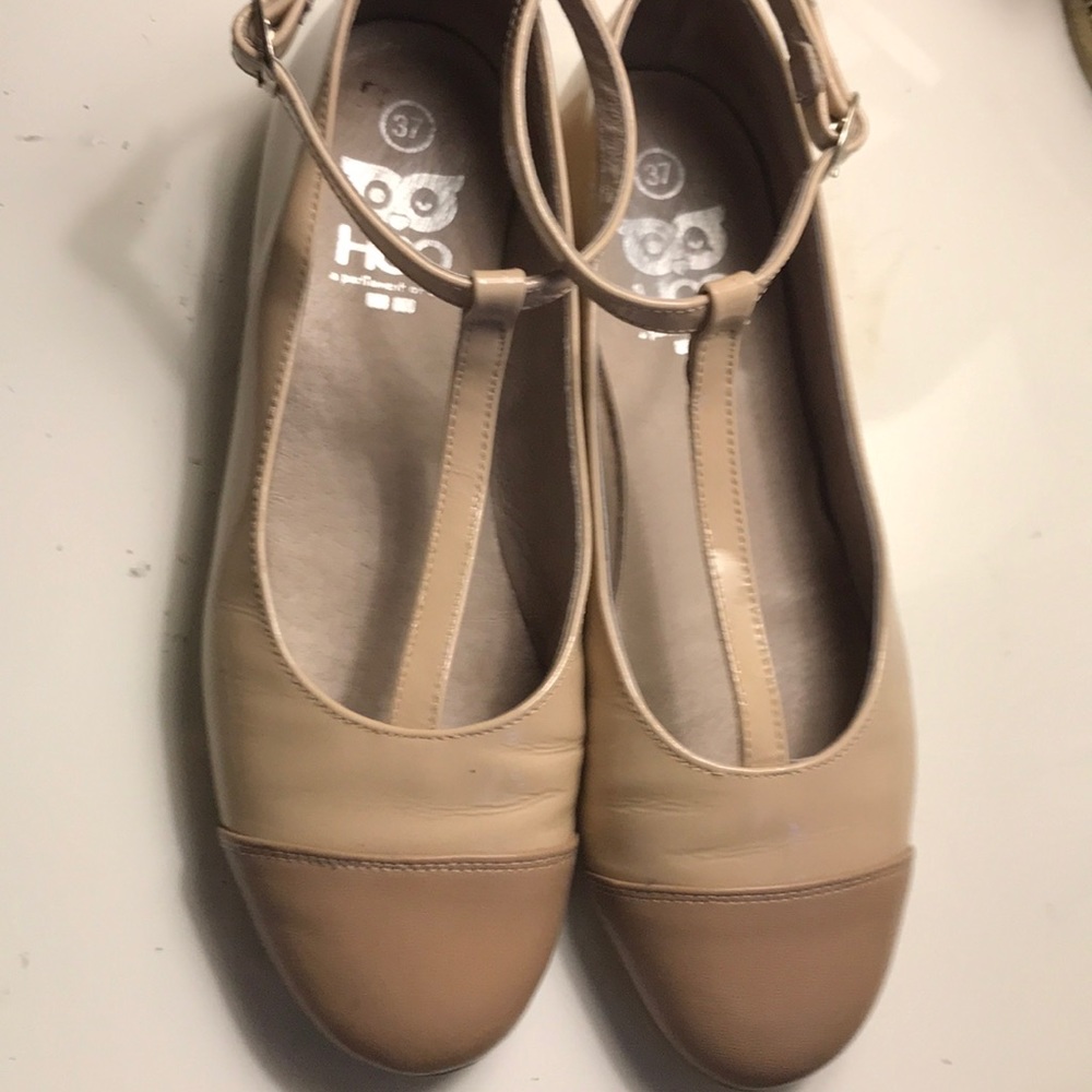 T buckle flats