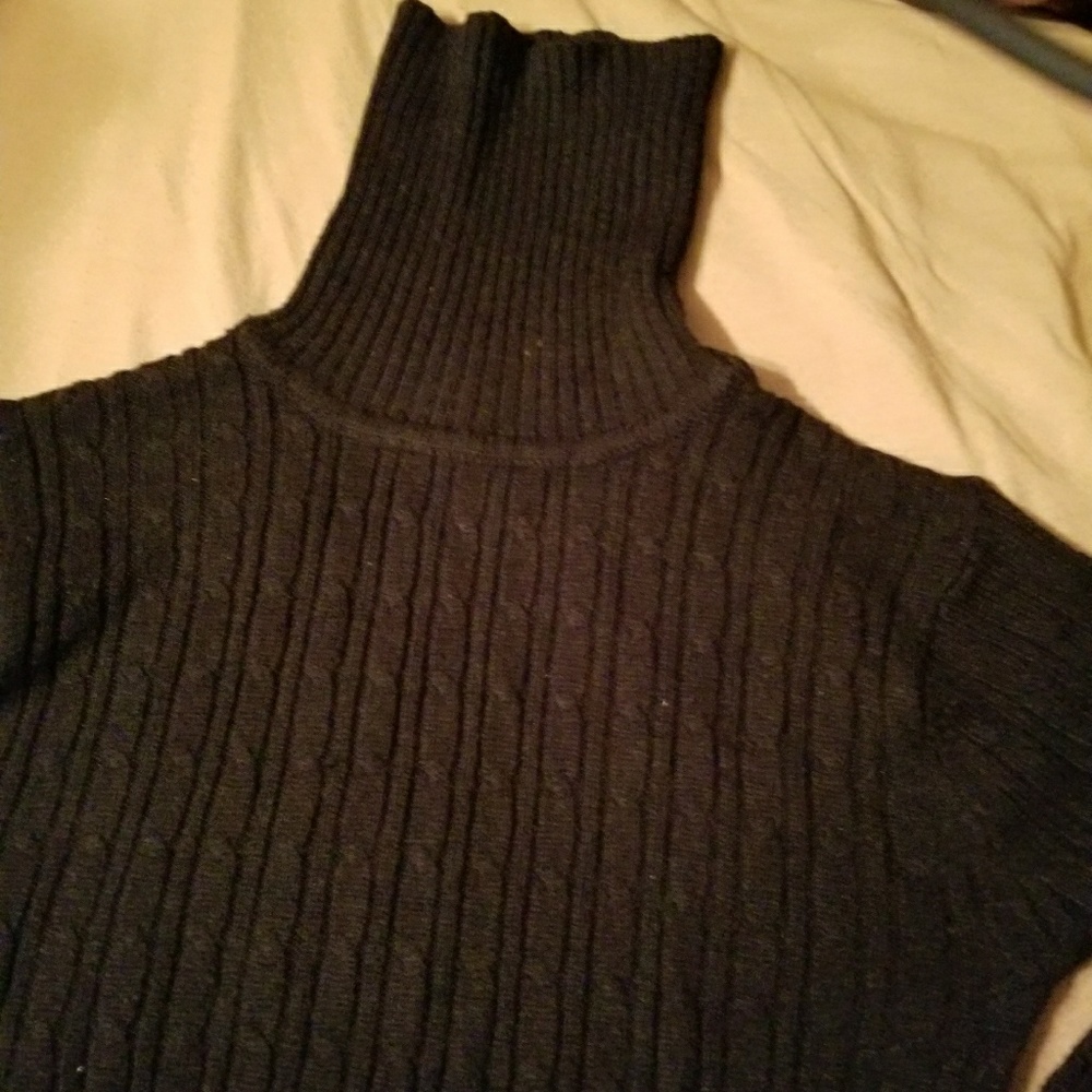 Geri C New York sport black cableknit sweater