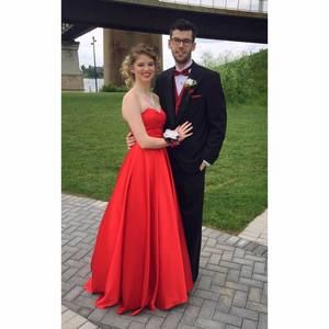 Meet your Posher, Michaela