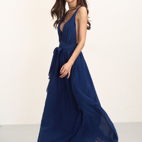 NWOT Gorgeous Chiffon Deep V Neck Navy Maxi Dress - Picture 3 of 8