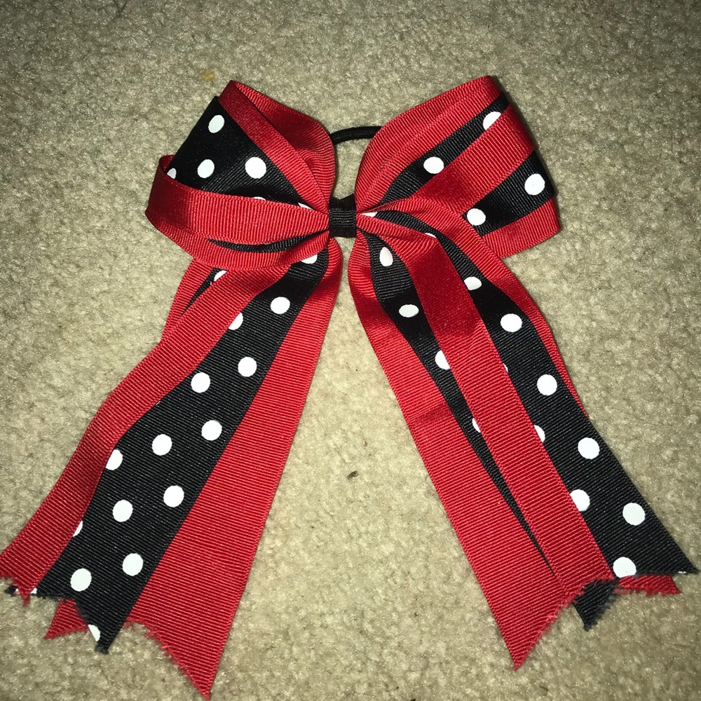 Bows - Picture 2 of 2
