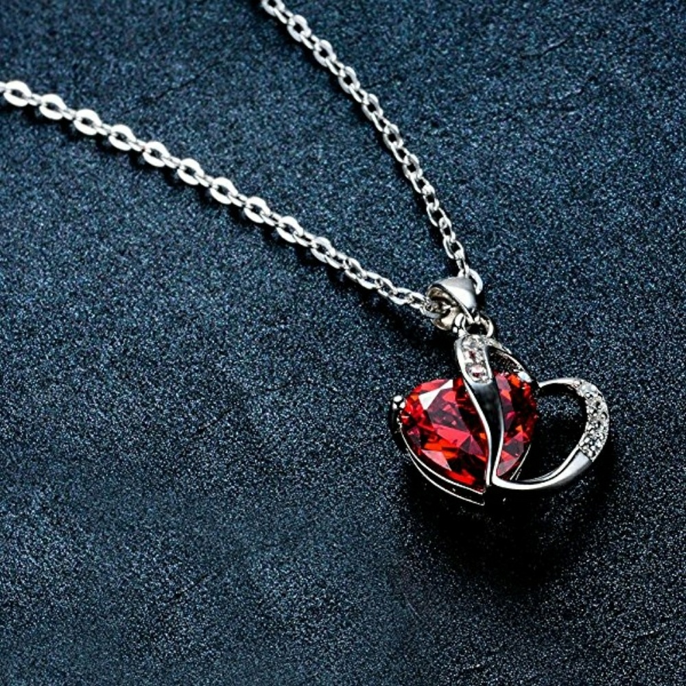 Hearts Stone W/ Necklace