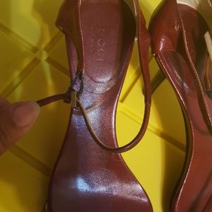 Gucci size 6 ladies shoes