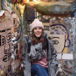 Meet your Posher, Maria