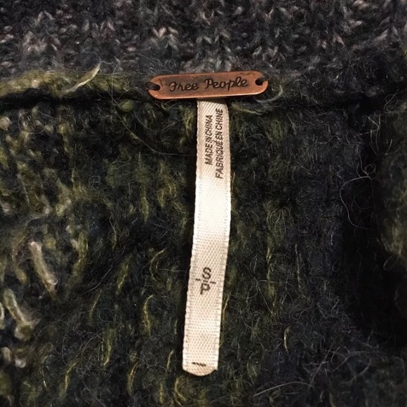 Free People Oversized warm pullover sweater S/P - Picture 6 of 8