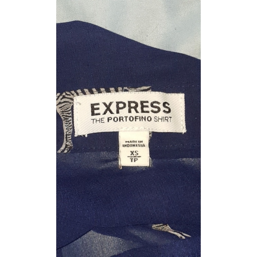 Express button down - Picture 4 of 4