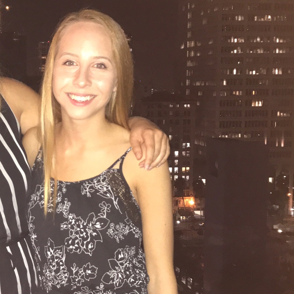 Meet your Posher, Alyson