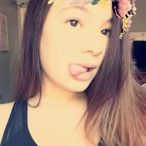 Meet your Posher, Alexis