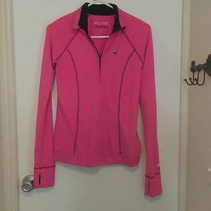 Hollister pull over